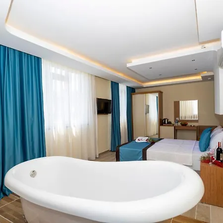 Diamond Luxury 3* 安塔利亚