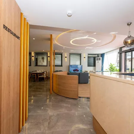 Diamond Luxury Отель 3*