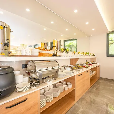 Hotel Diamond Luxury 3*