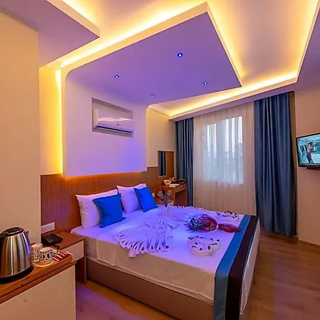 Diamond Luxury 3* Antalya