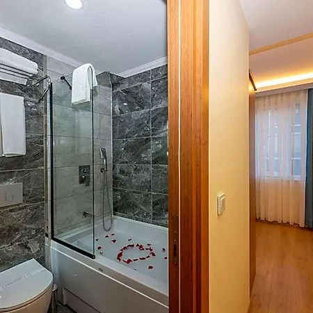 Diamond Luxury 3*