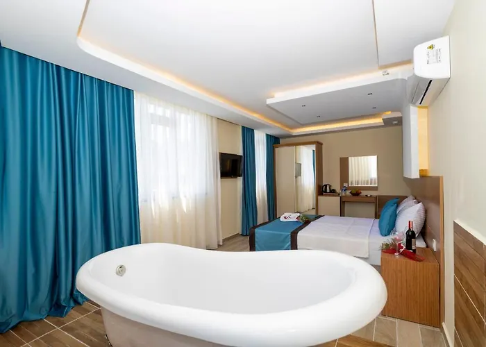 Diamond Luxury 3* Antalya